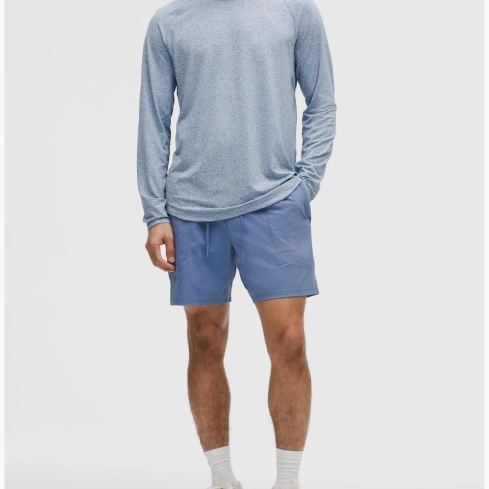 Lululemon License to Train  Men's Blue Athletic Shorts Large Black